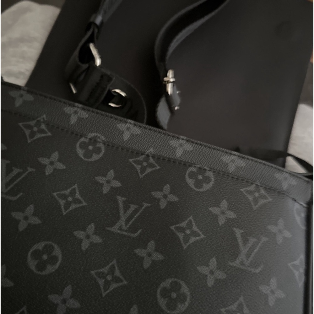 Louis Vuitton district p.m. bag brand new no box included or dust bag